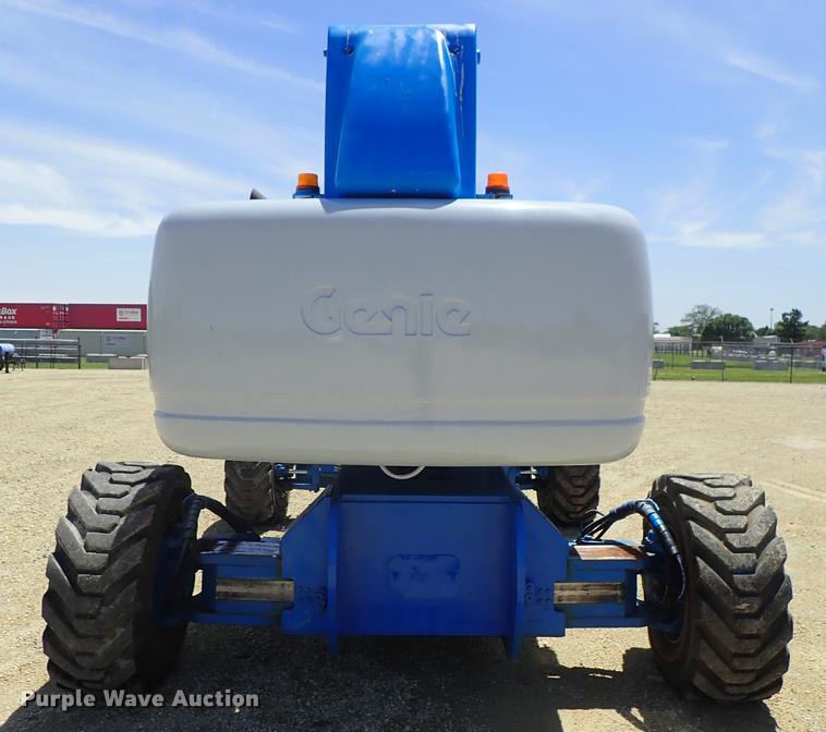 image for item DE5353 2002 Genie S125 boom lift