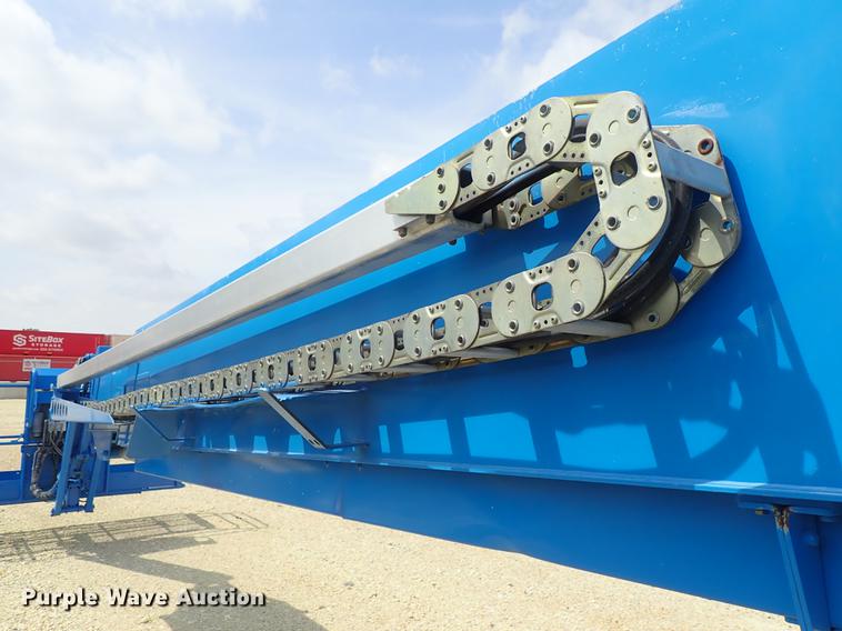 image for item DE5353 2002 Genie S125 boom lift