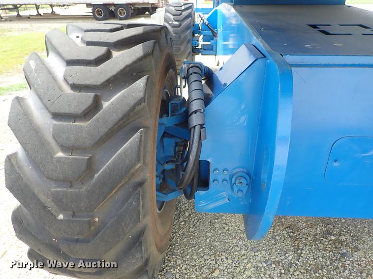 image for item DE5353 2002 Genie S125 boom lift