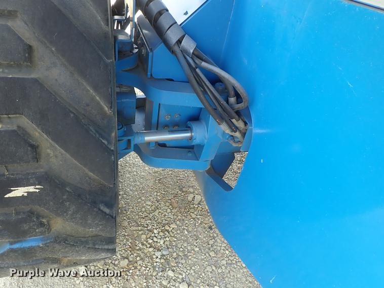 image for item DE5353 2002 Genie S125 boom lift