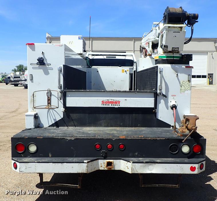 image for item DE5364 2008 Ford F750 Super Duty service truck with crane