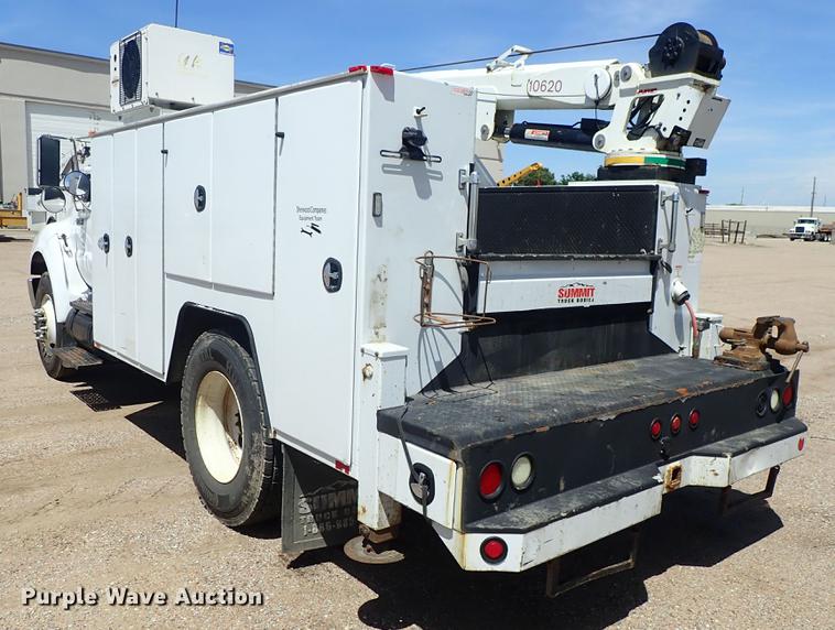 image for item DE5364 2008 Ford F750 Super Duty service truck with crane