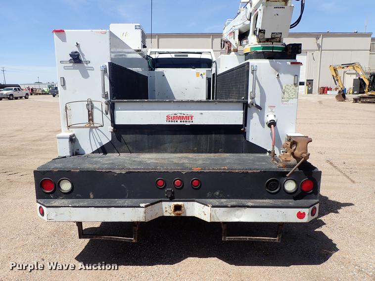 image for item DE5364 2008 Ford F750 Super Duty service truck with crane