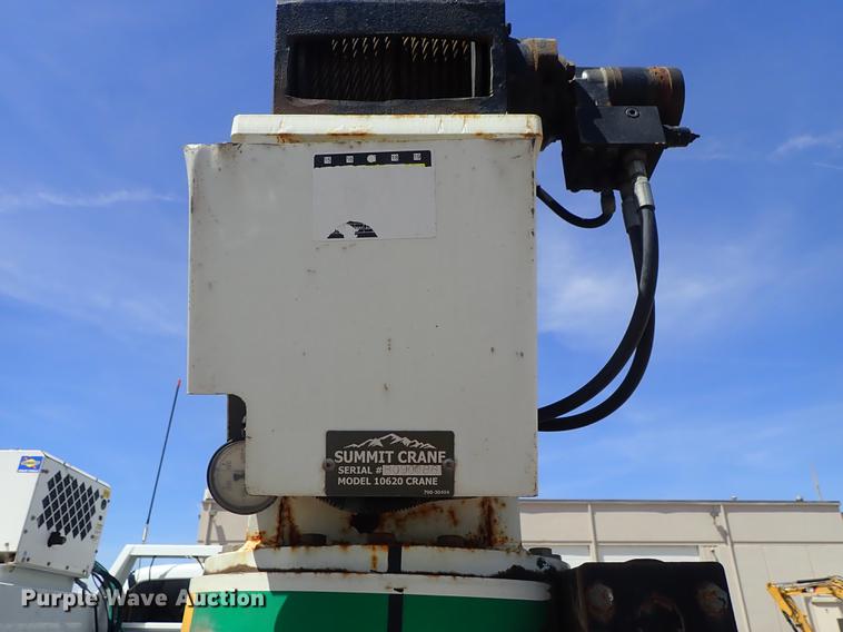 image for item DE5364 2008 Ford F750 Super Duty service truck with crane