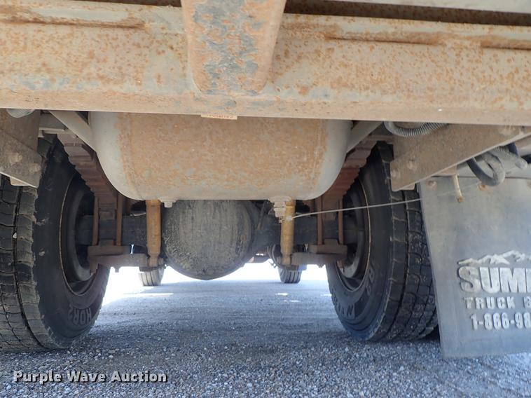 image for item DE5364 2008 Ford F750 Super Duty service truck with crane