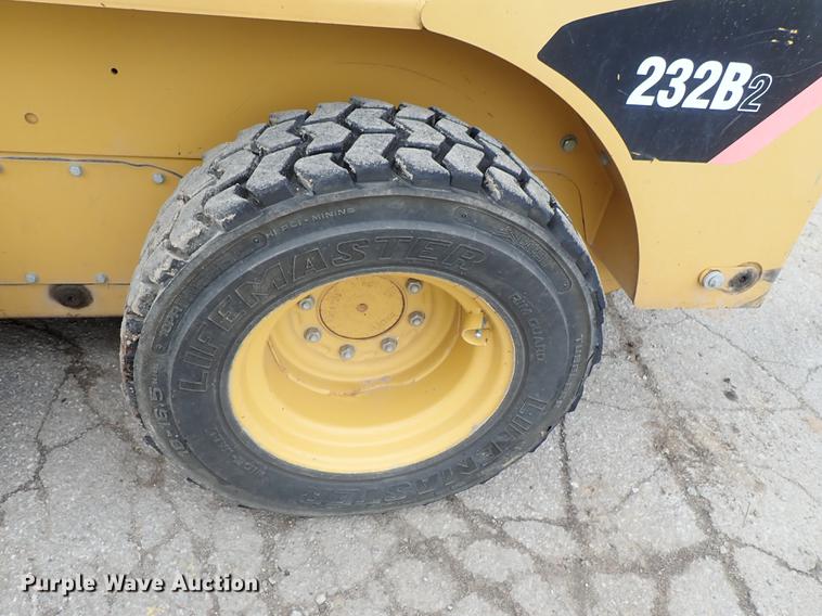 image for item DE5367 2008 Caterpillar 232B2 skid steer