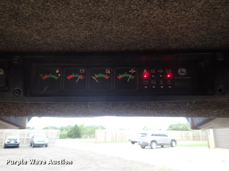 image for item DE5373 2000 John Deere 250 skid steer