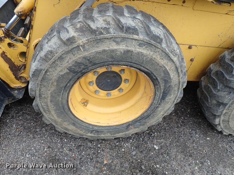 image for item DE5373 2000 John Deere 250 skid steer
