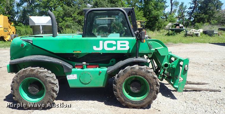 image for item DE5379 2013 JCB 520-50 telehandler