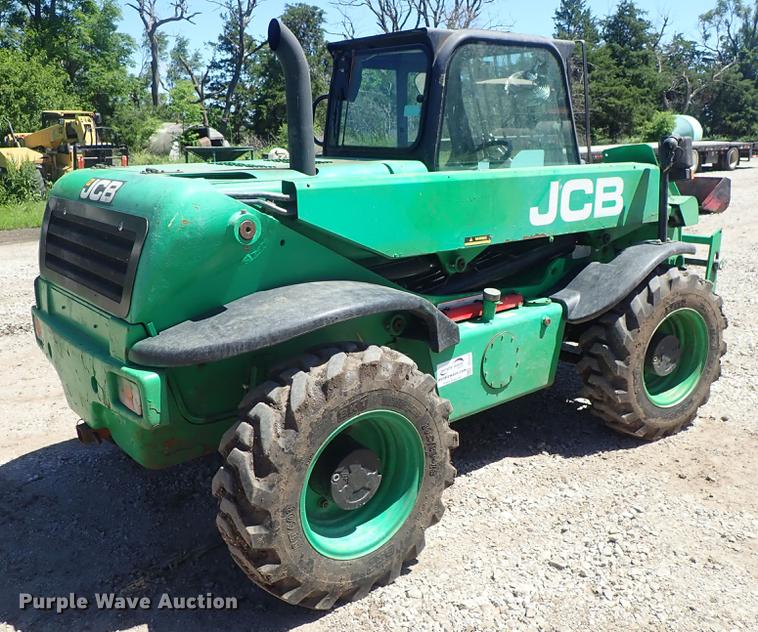 image for item DE5379 2013 JCB 520-50 telehandler