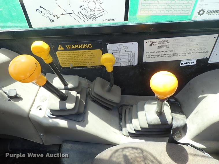 image for item DE5379 2013 JCB 520-50 telehandler