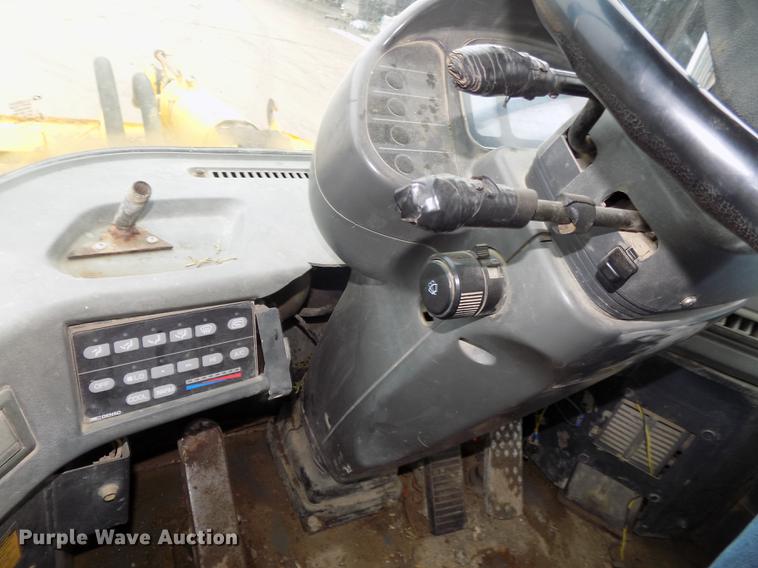 image for item DE7679 1999 Komatsu WA320-3MC wheel loader