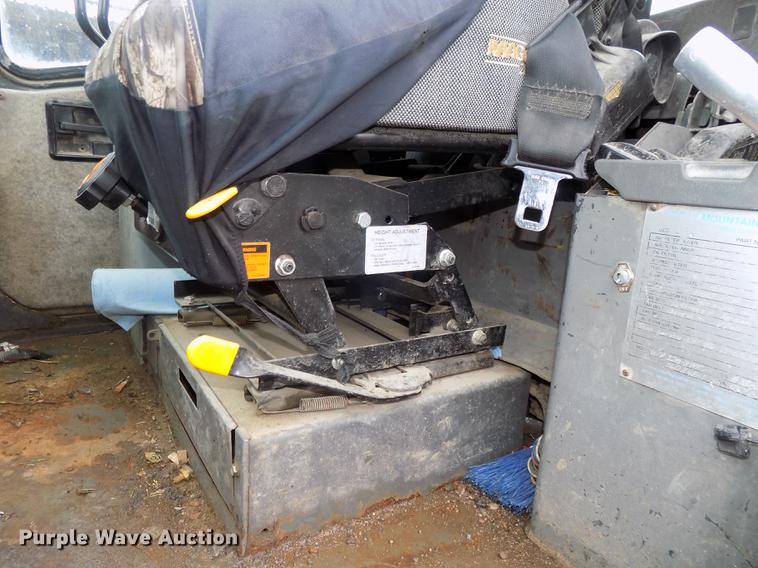 image for item DE7679 1999 Komatsu WA320-3MC wheel loader