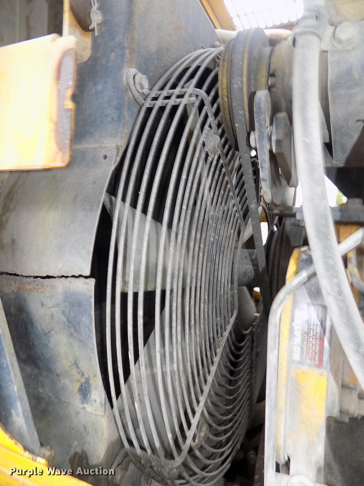 image for item DE7679 1999 Komatsu WA320-3MC wheel loader