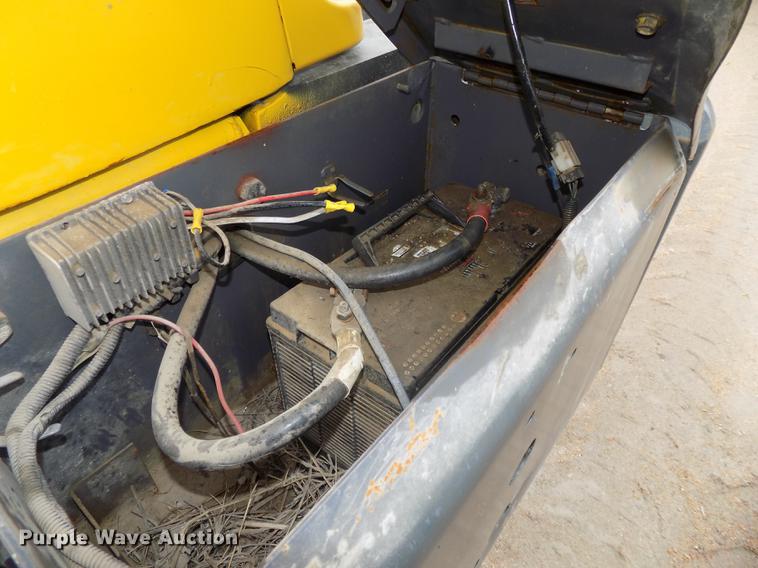 image for item DE7679 1999 Komatsu WA320-3MC wheel loader