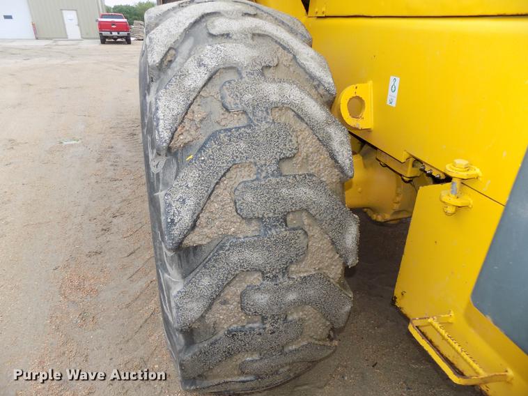 image for item DE7679 1999 Komatsu WA320-3MC wheel loader