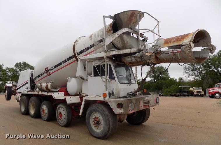 image for item DE7680 1994 Oshkosh S2146 ready mix truck