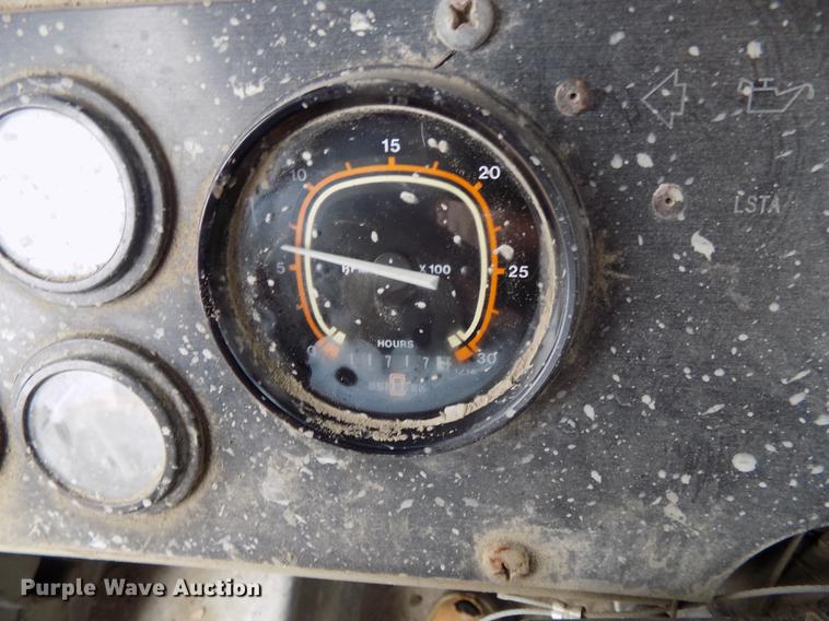 image for item DE7680 1994 Oshkosh S2146 ready mix truck