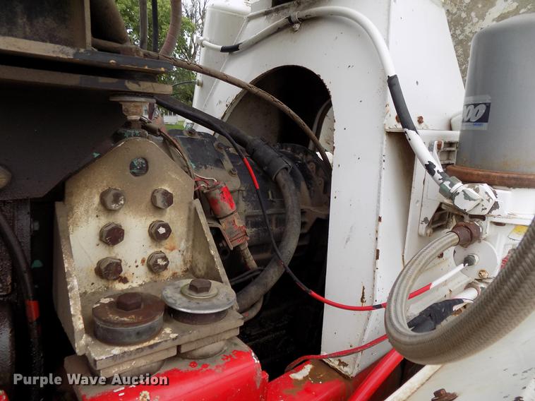 image for item DE7680 1994 Oshkosh S2146 ready mix truck