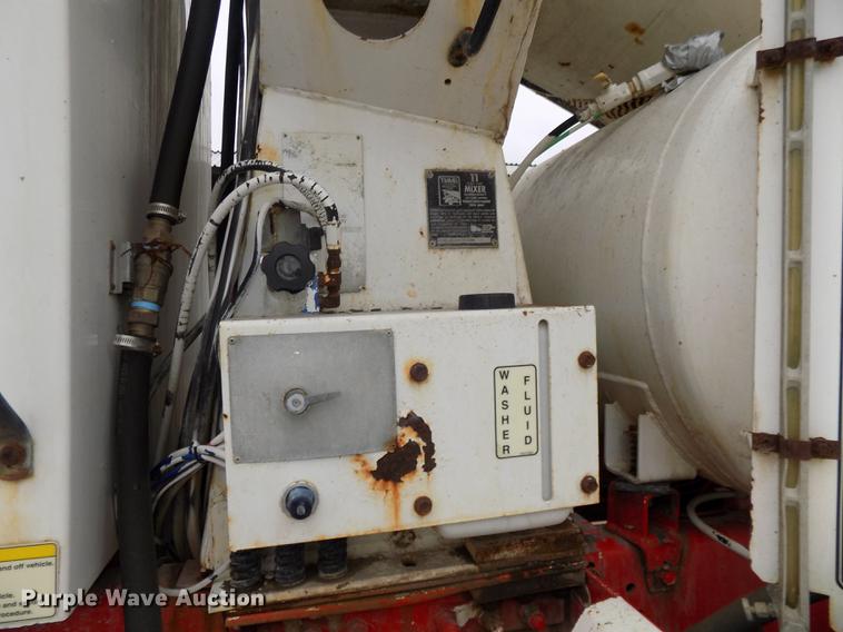 image for item DE7680 1994 Oshkosh S2146 ready mix truck