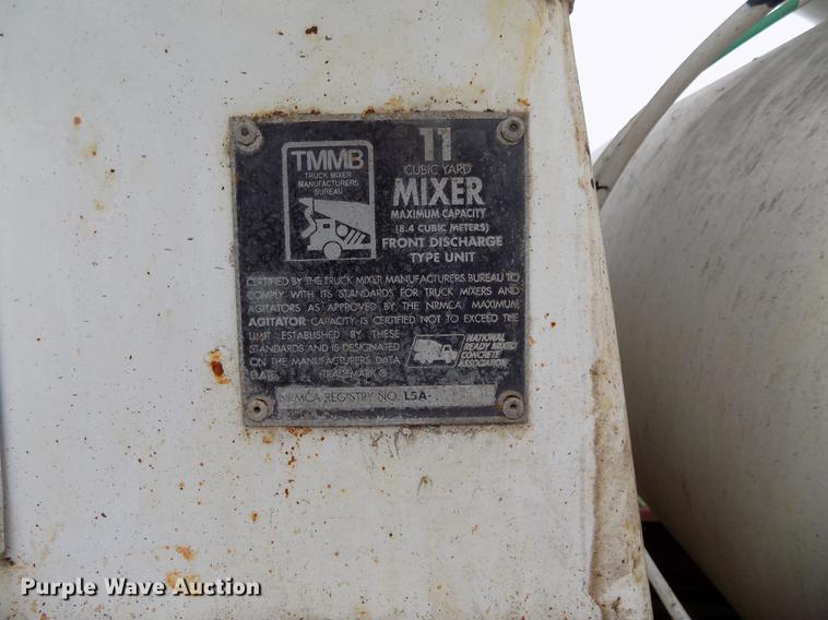 image for item DE7680 1994 Oshkosh S2146 ready mix truck