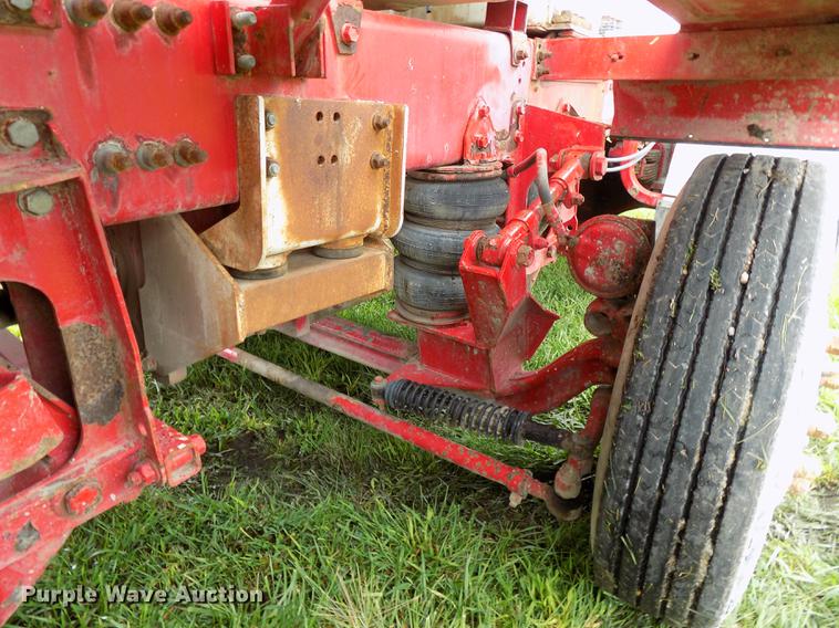 image for item DE7680 1994 Oshkosh S2146 ready mix truck