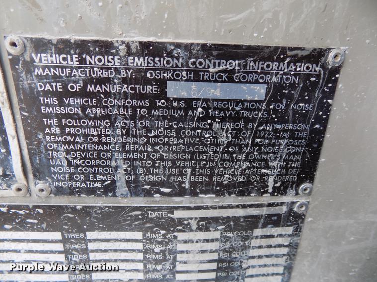 image for item DE7680 1994 Oshkosh S2146 ready mix truck