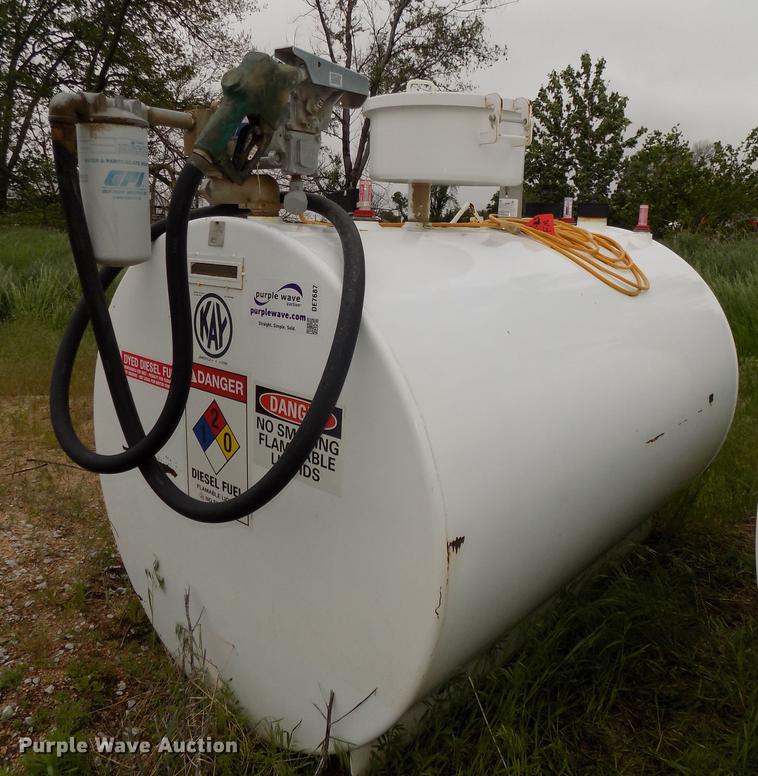 image for item DE7687 Kay fuel tank