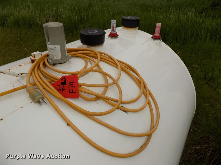 image for item DE7687 Kay fuel tank