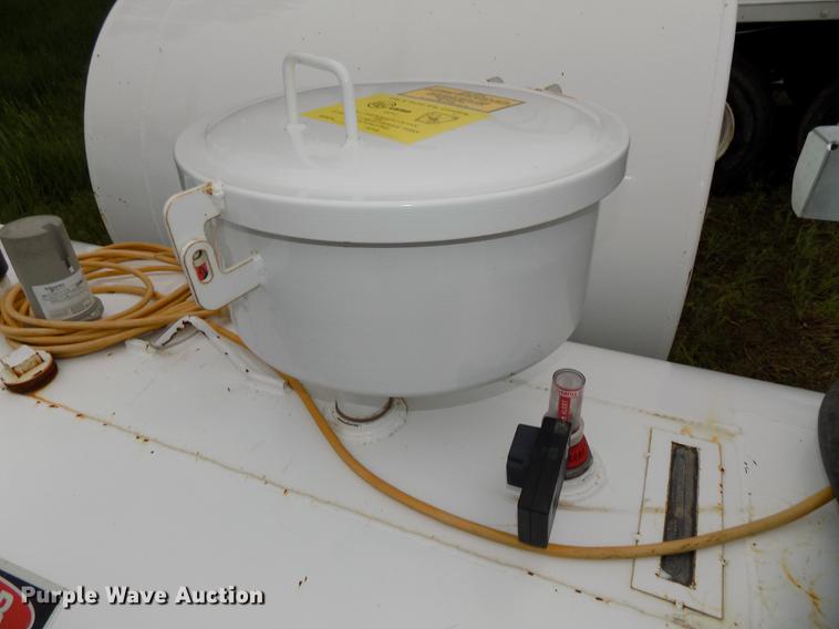 image for item DE7687 Kay fuel tank