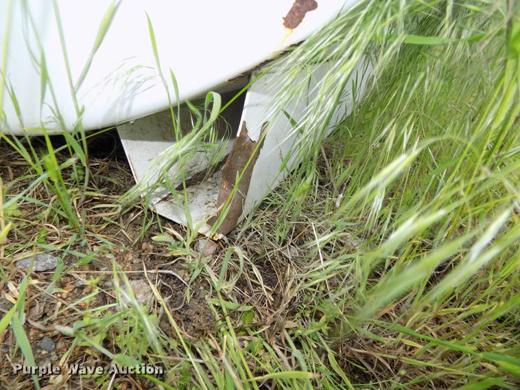 image for item DE7687 Kay fuel tank