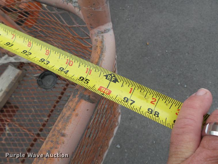 image for item DE7796 1995 JLG 40H boom lift