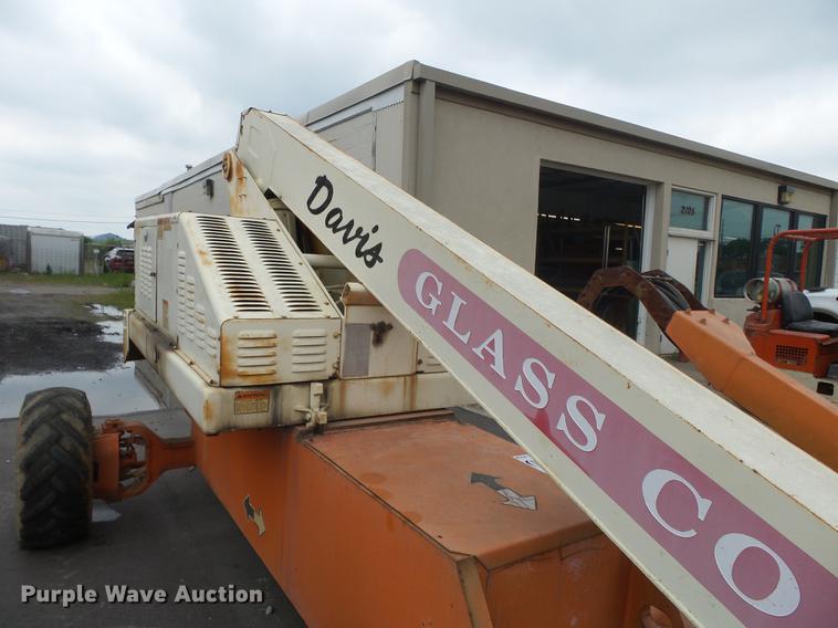 image for item DE7796 1995 JLG 40H boom lift