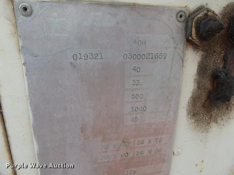 image for item DE7796 1995 JLG 40H boom lift