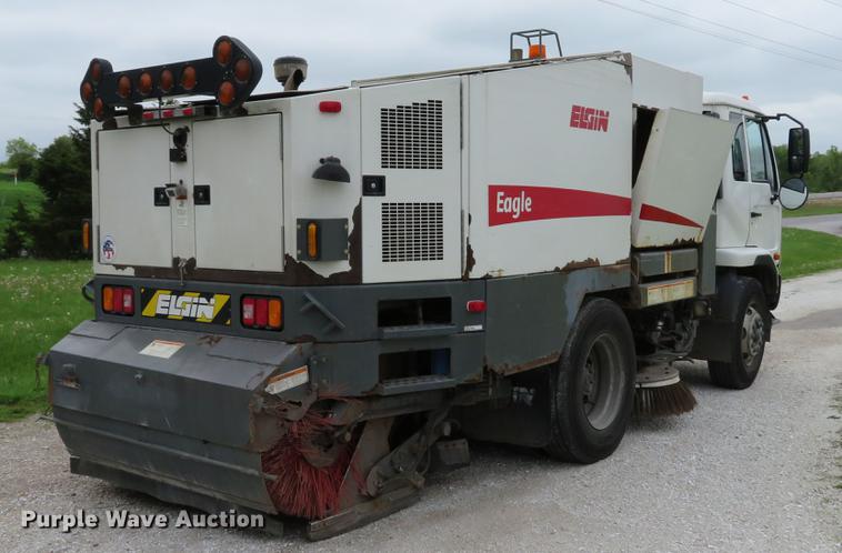 image for item DE8035 2008 Elgin Eagle Series F street sweeper truck
