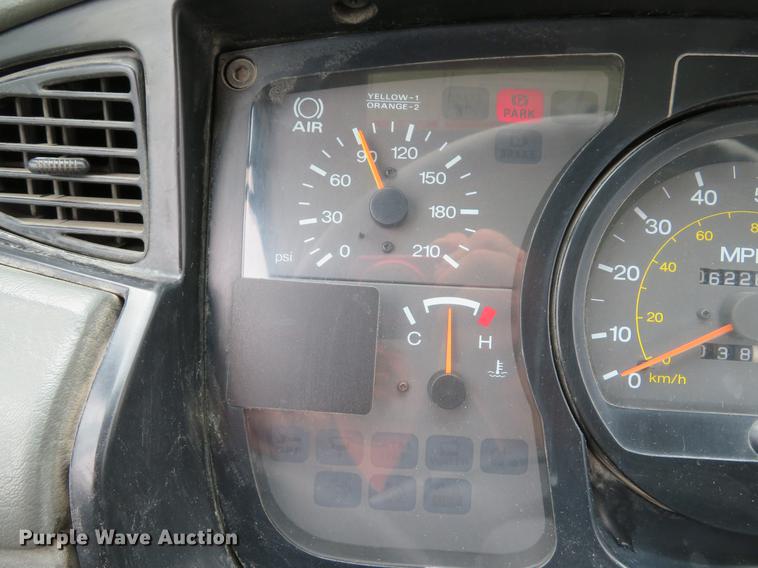 image for item DE8035 2008 Elgin Eagle Series F street sweeper truck