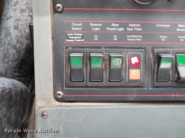 image for item DE8035 2008 Elgin Eagle Series F street sweeper truck