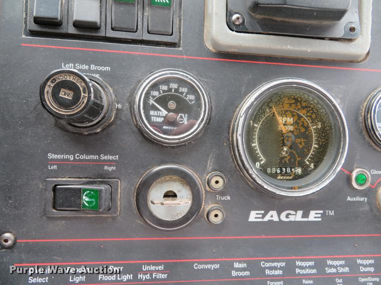 image for item DE8035 2008 Elgin Eagle Series F street sweeper truck