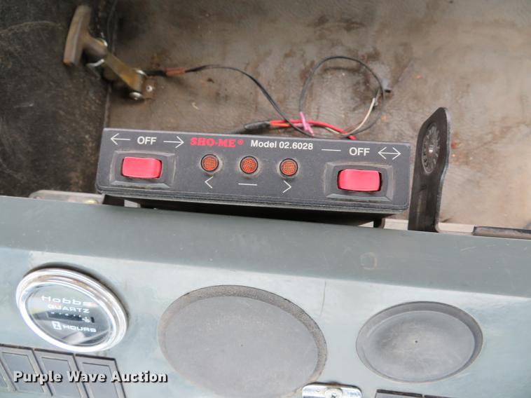 image for item DE8035 2008 Elgin Eagle Series F street sweeper truck