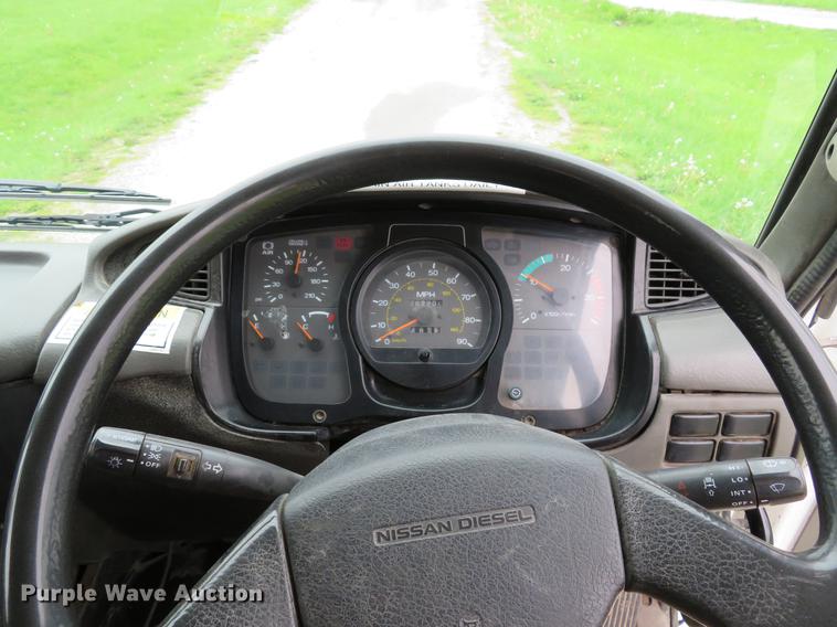 image for item DE8035 2008 Elgin Eagle Series F street sweeper truck