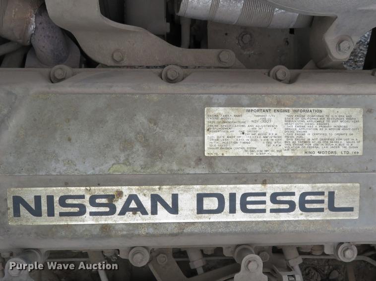 image for item DE8035 2008 Elgin Eagle Series F street sweeper truck