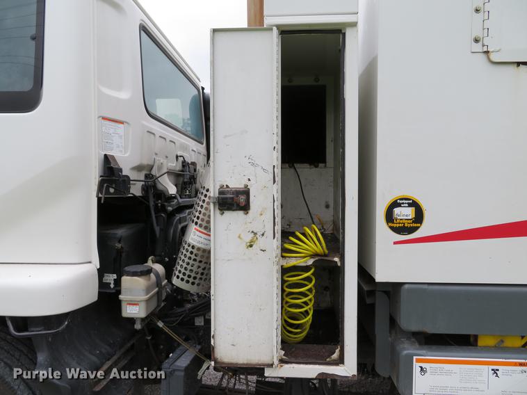 image for item DE8035 2008 Elgin Eagle Series F street sweeper truck