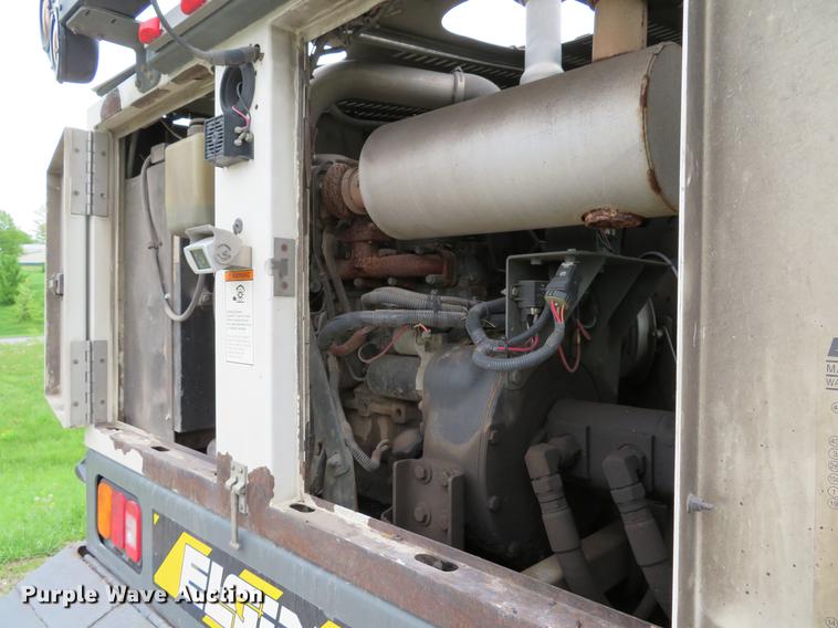 image for item DE8035 2008 Elgin Eagle Series F street sweeper truck