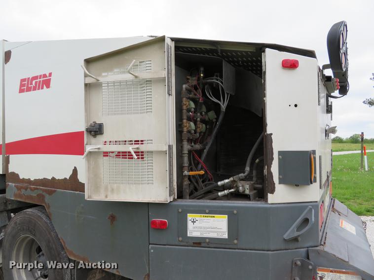 image for item DE8035 2008 Elgin Eagle Series F street sweeper truck