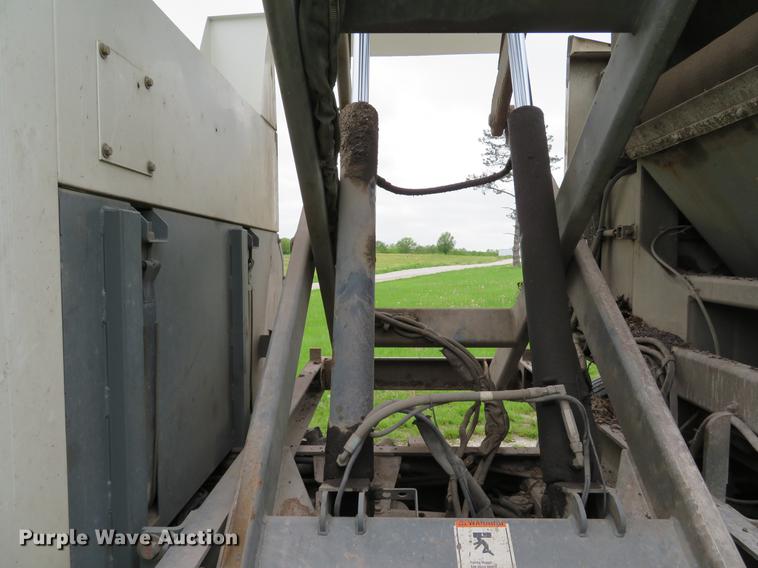 image for item DE8035 2008 Elgin Eagle Series F street sweeper truck