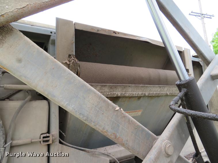 image for item DE8035 2008 Elgin Eagle Series F street sweeper truck