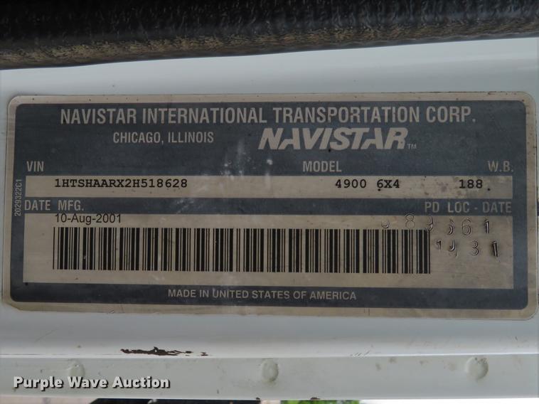 image for item DE8057 2002 International 4900 dump truck