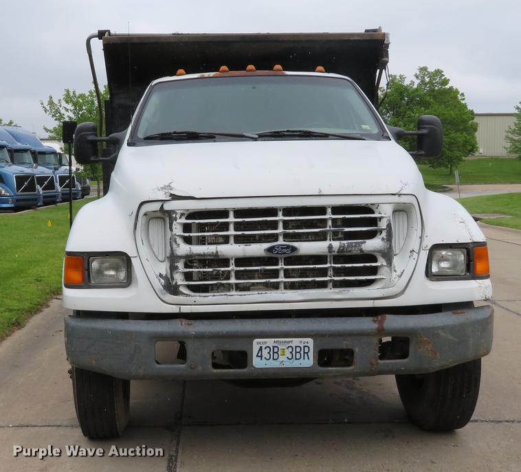 image for item DE8058 2000 Ford F750 Super Duty XL dump truck