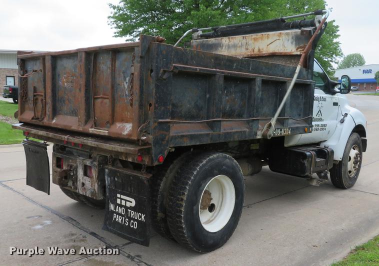image for item DE8058 2000 Ford F750 Super Duty XL dump truck
