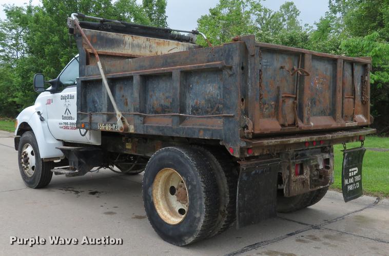 image for item DE8058 2000 Ford F750 Super Duty XL dump truck